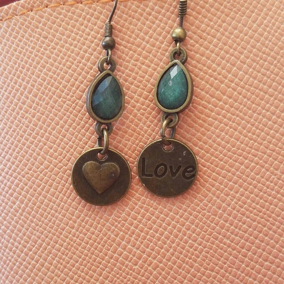 Earrings - Picture 2 of 3